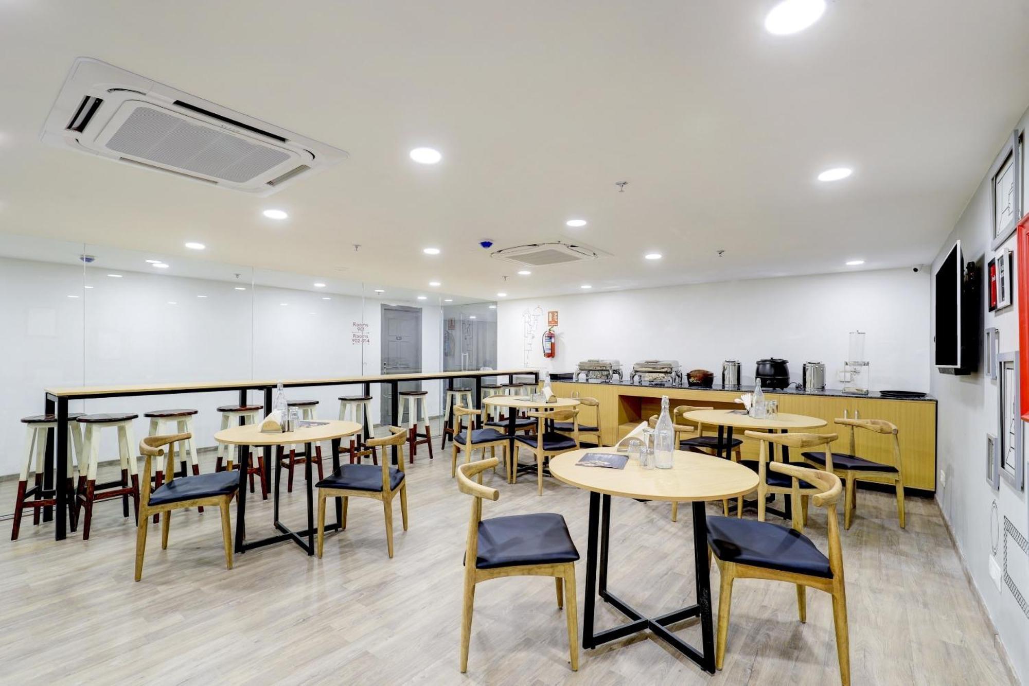 Hotel Super Townhouse Rajyash Rise Sarkhej Exterior foto