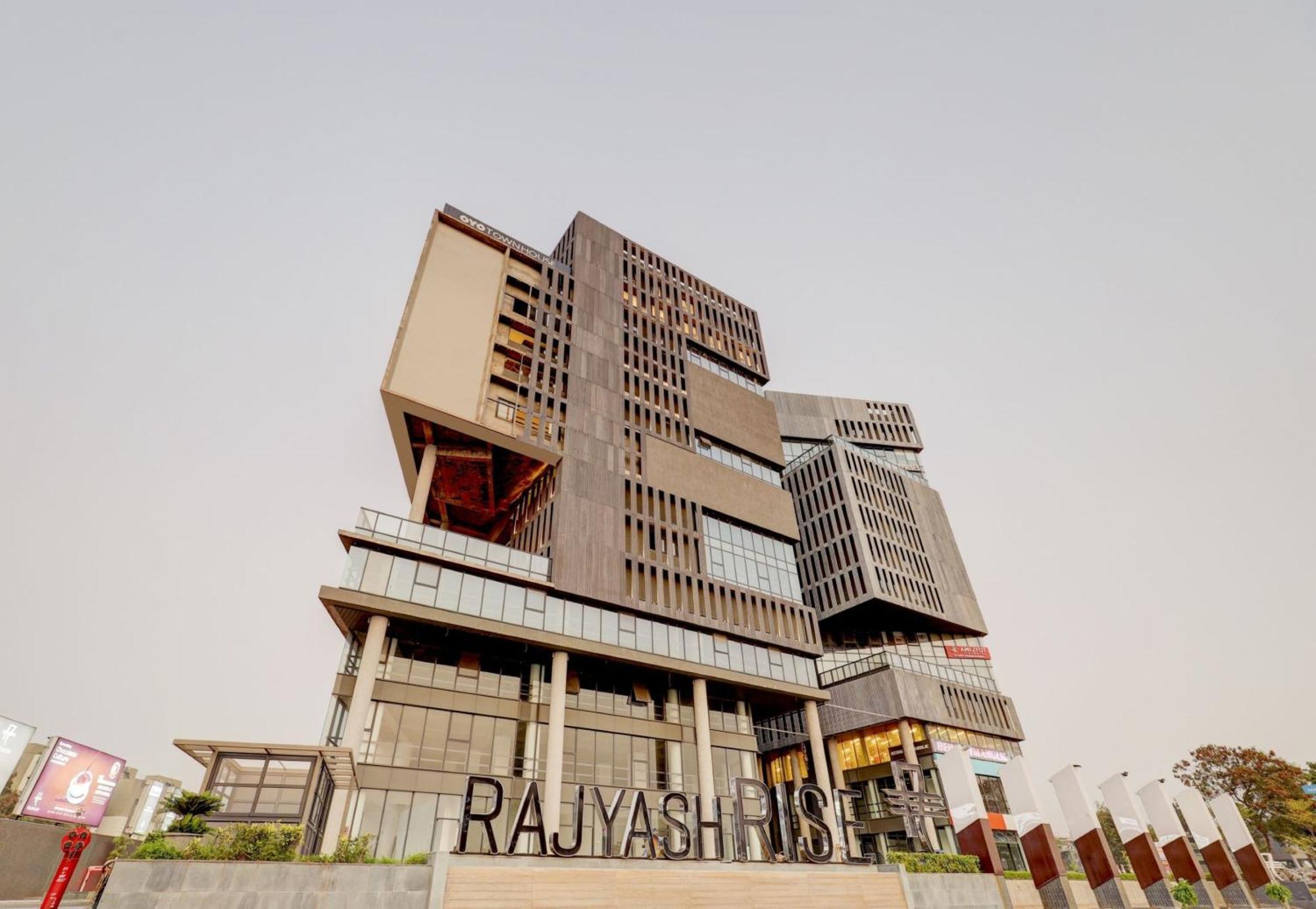 Hotel Super Townhouse Rajyash Rise Sarkhej Exterior foto